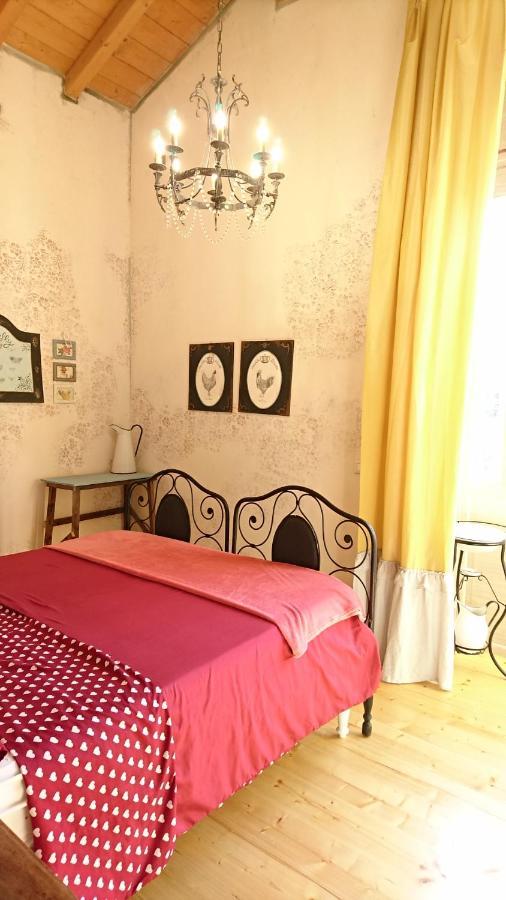 Due Principi E Una Fata Sestola Buitenkant foto