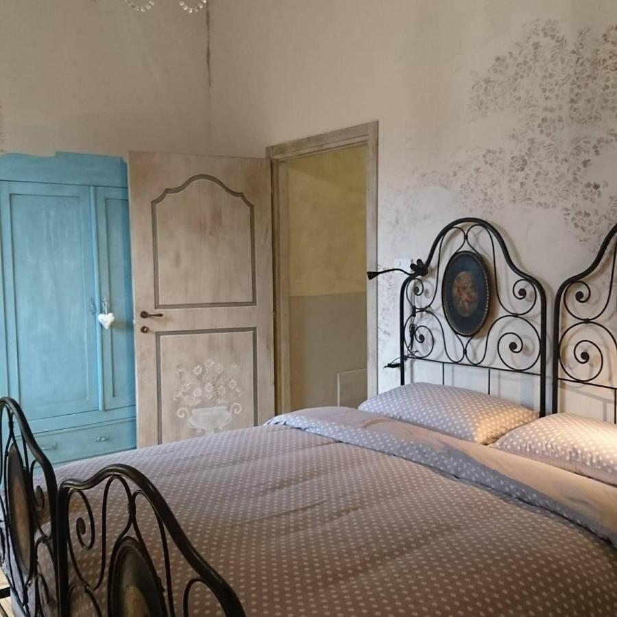 Due Principi E Una Fata Sestola Buitenkant foto